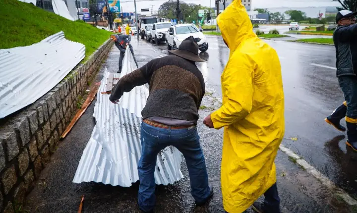 CEEE Equatorial já restabeleceu 98% da energia para os clientes de Guaíba após danos causados por evento climático severo