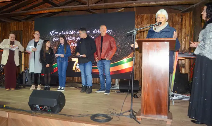 Escola Rio Grande do Sul comemora 75 anos de história no CTG Gomes Jardim