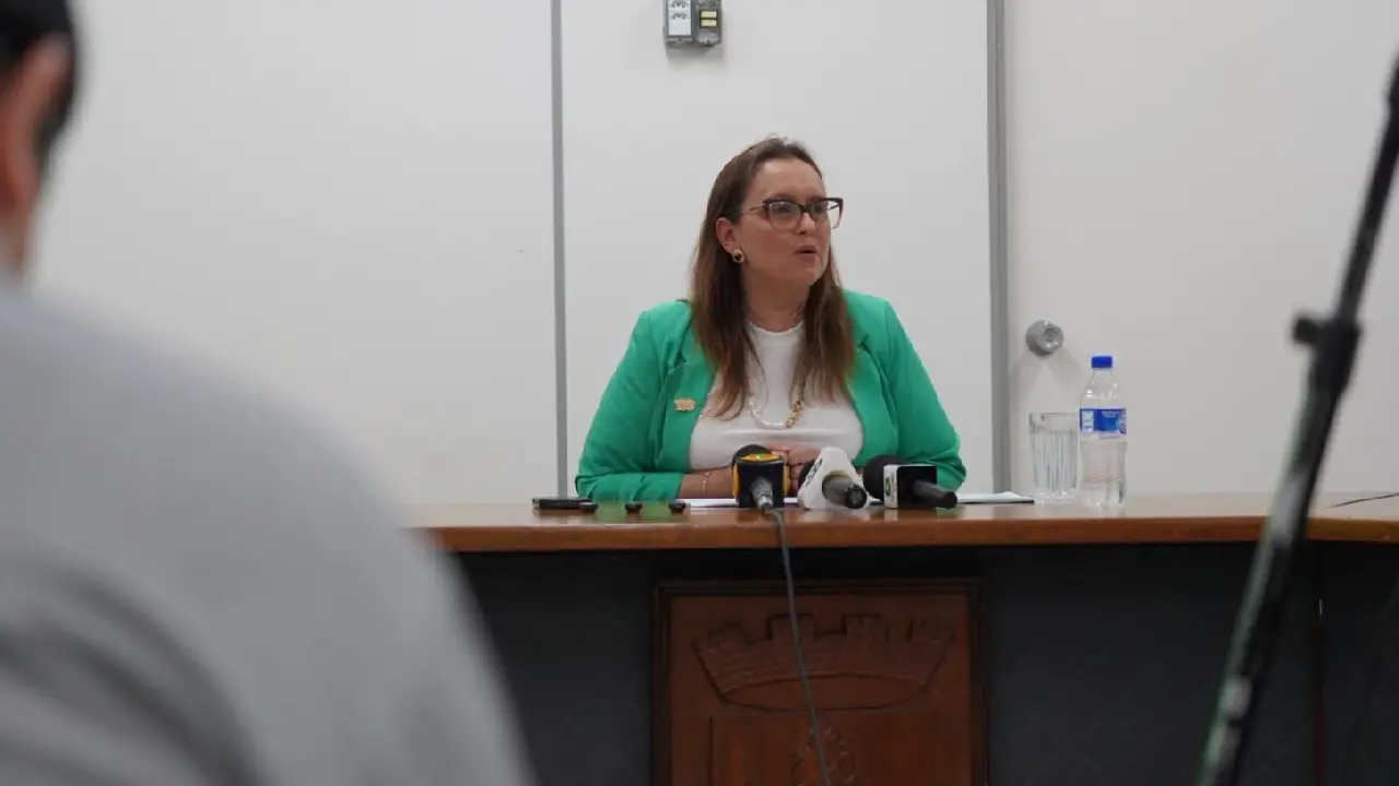 Guaíba não fará empréstimo com banco asiático, diz Claudinha Jardim