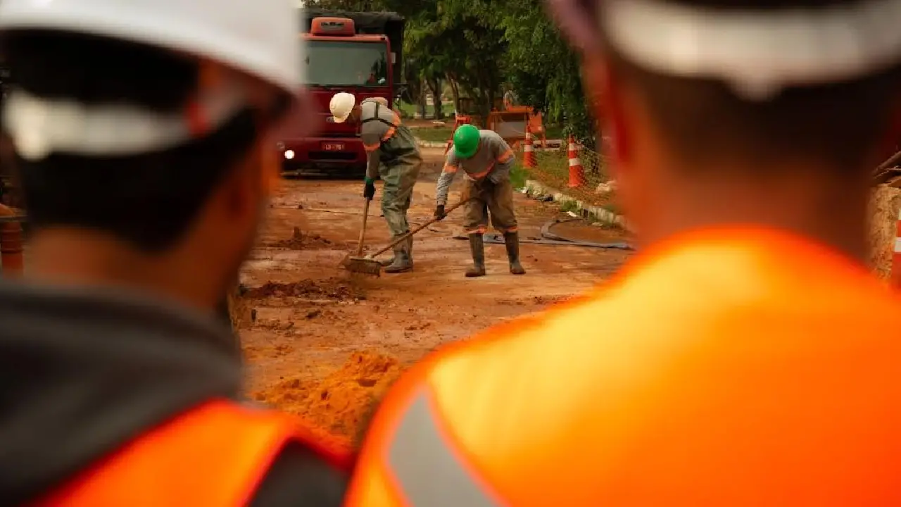Obras da Corsan podem causar oscilação na pressão da água em Guaíba nesta quarta-feira