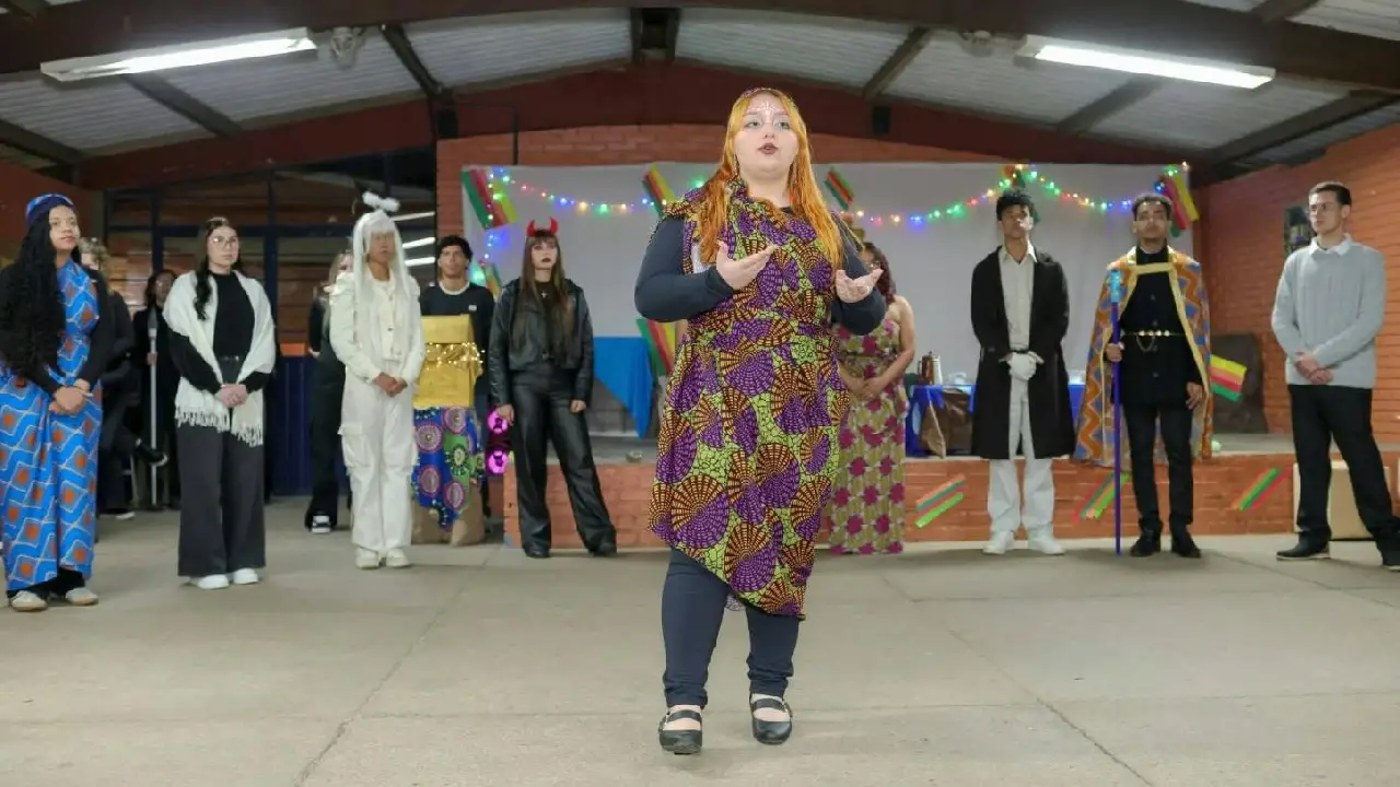 Semana Cultural da escola Carlos de Moura e Cunha celebra 15 anos com arte e talento dos estudantes