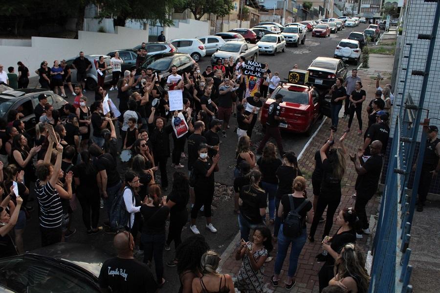 Vereadores aprovam aumento de 4,31% para professores municipais de Guaíba
