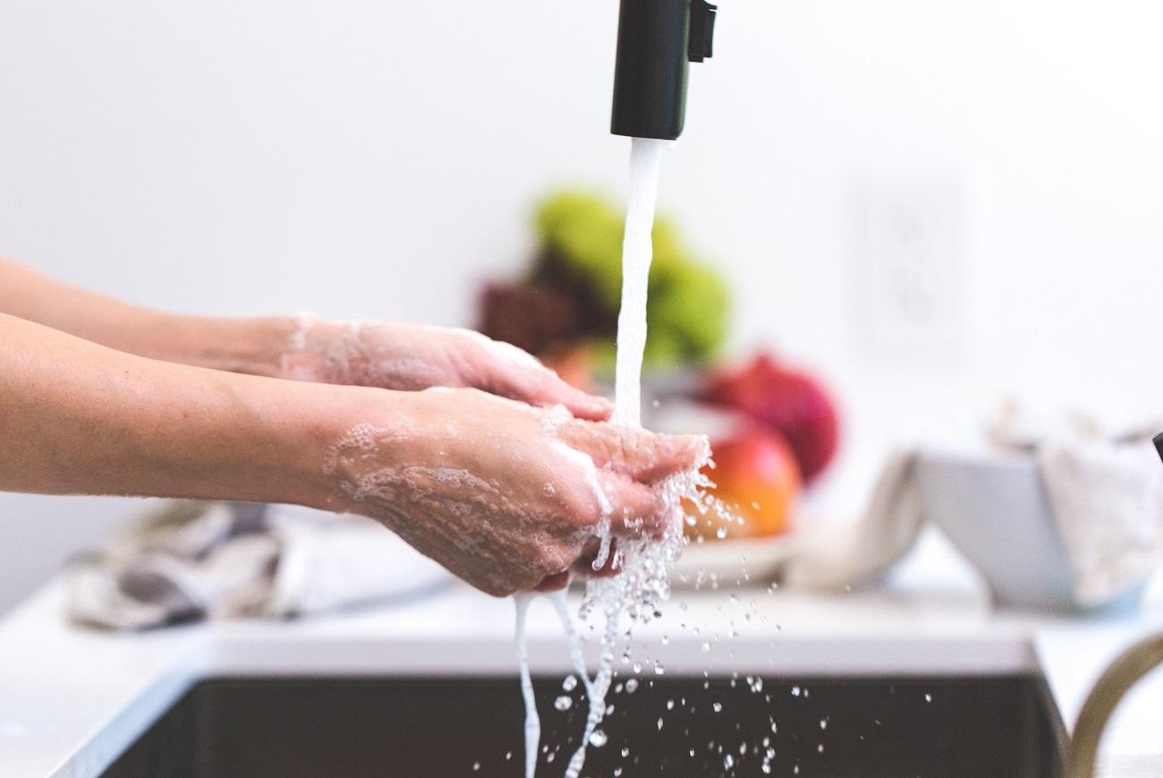 Restaurantes e bares de Guaíba deverão ter cartazes sobre como higienizar as mãos