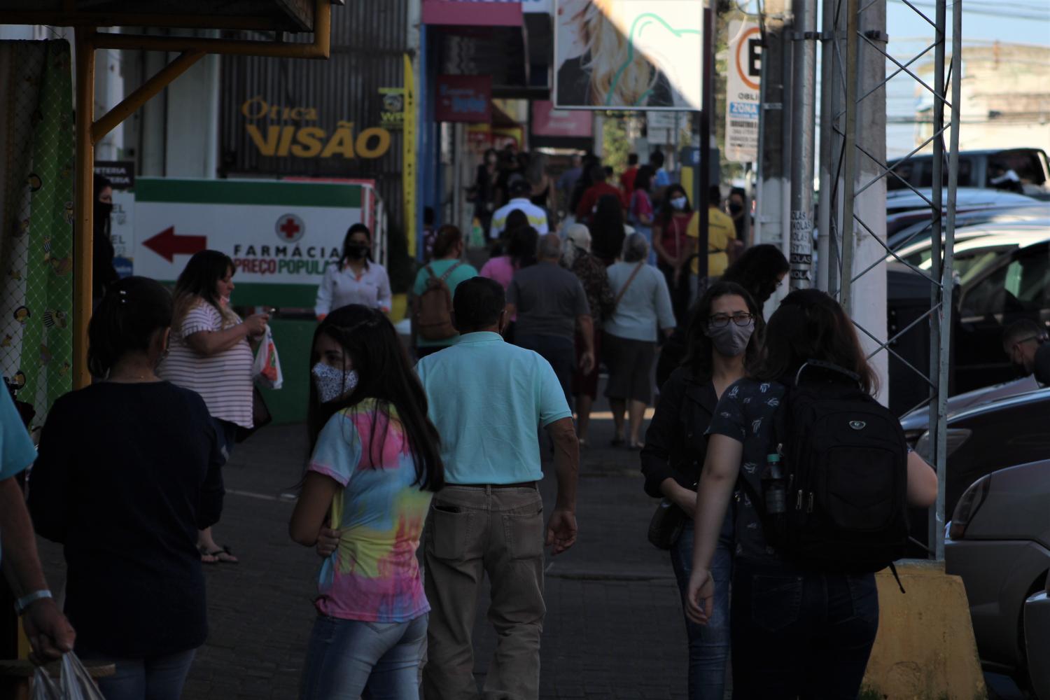 Prefeitura publica decreto que libera abertura de restaurantes e comércio não essencial