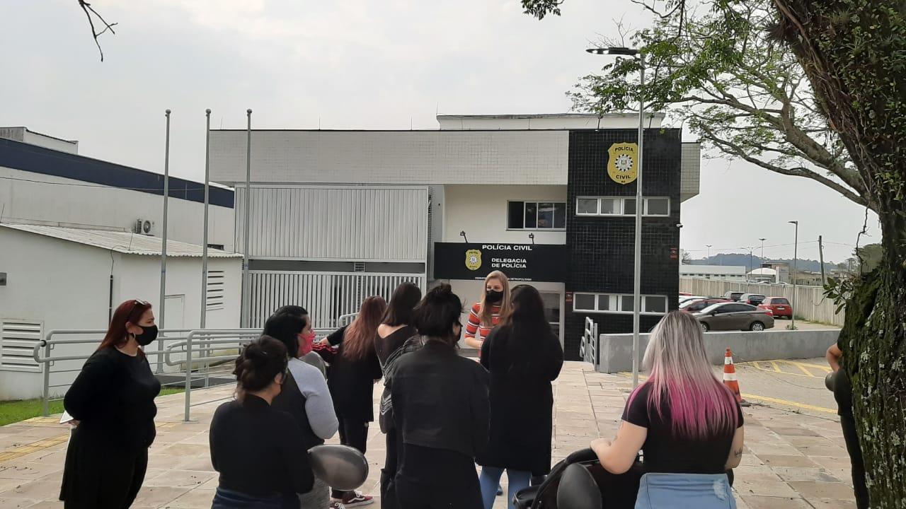 Moradores de Guaíba pedem justiça por morte de bebê em Santa Catarina
