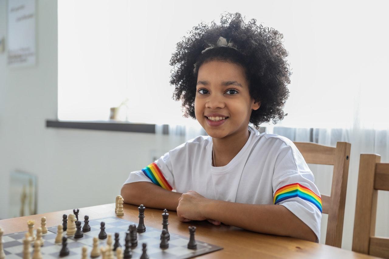 Por uma educação antirracista