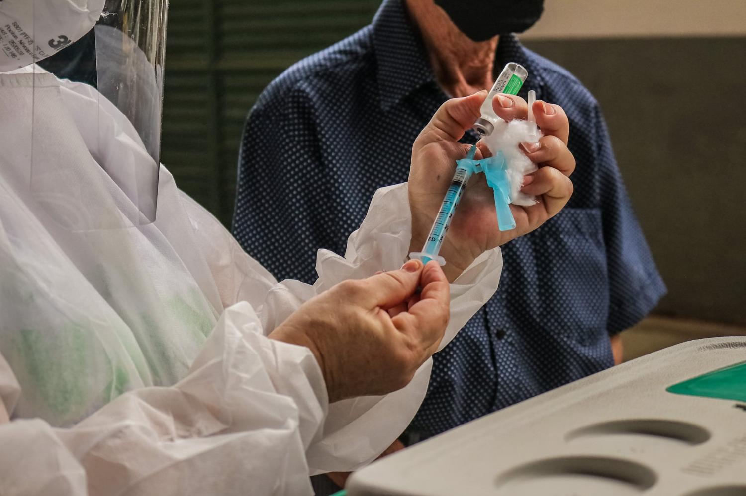 Guaíba recebe mais 430 vacinas contra covid-19, da universidade de Oxford