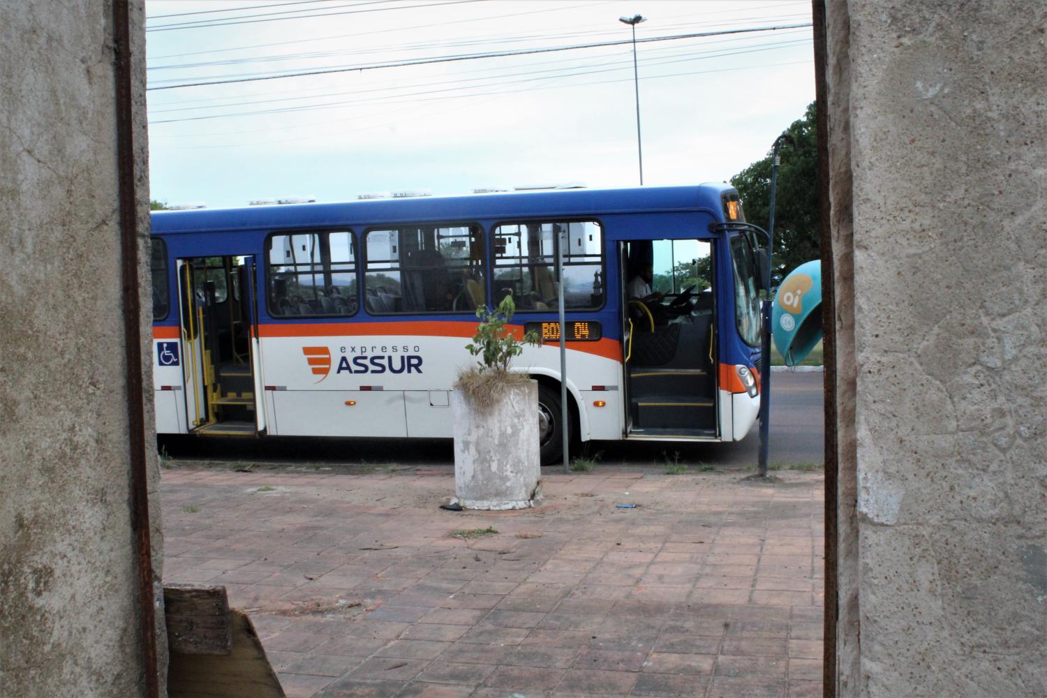 Ônibus da Expresso Assur voltam a circular com 40% da frota; veja os horários