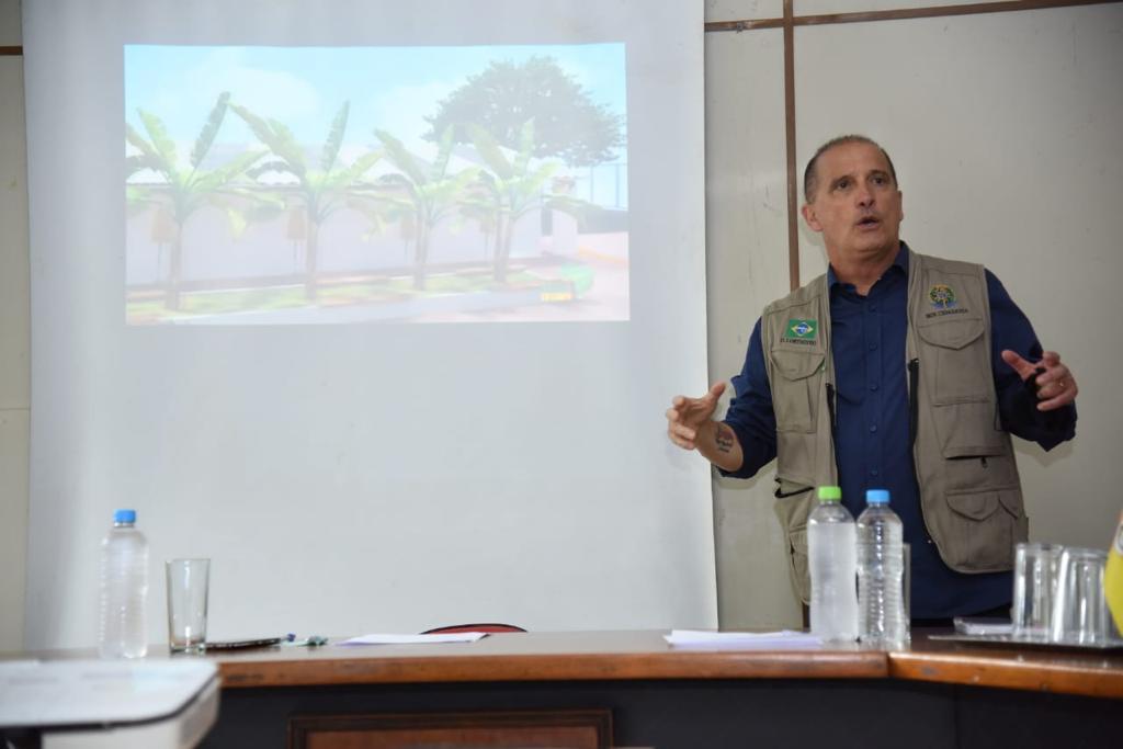 Ministro Onyx Lorenzoni visita Guaíba e anuncia construção de complexo esportivo na cidade
