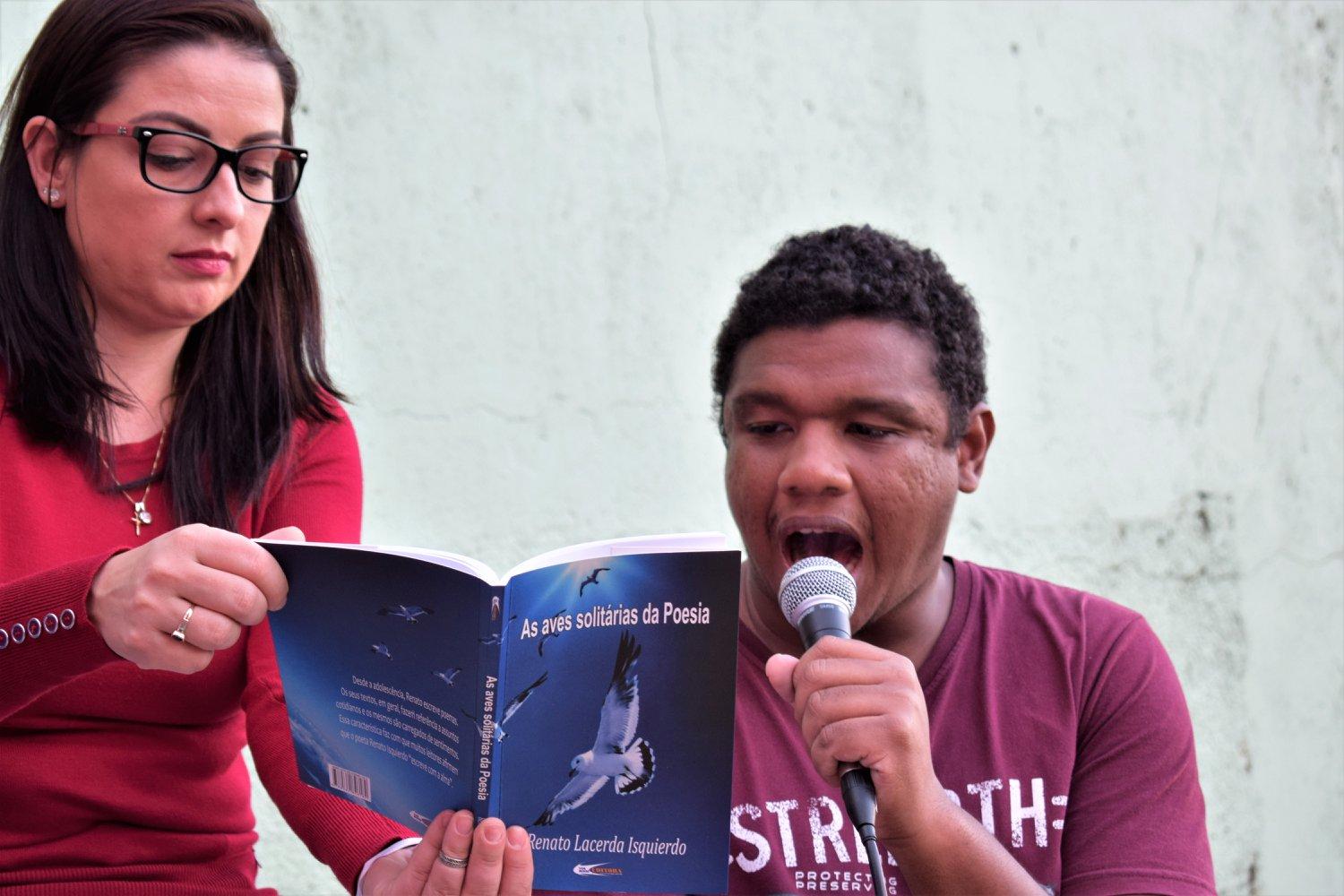 Campanha virtual busca publicar terceiro livro do escritor Renato Isquierdo, vítima da covid-19