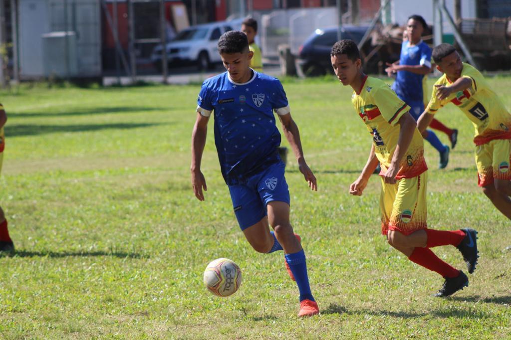 Guaibense Guilherme Amarante, do Cruzeiro de Cachoeirinha, é uma promessa do futebol brasileiro