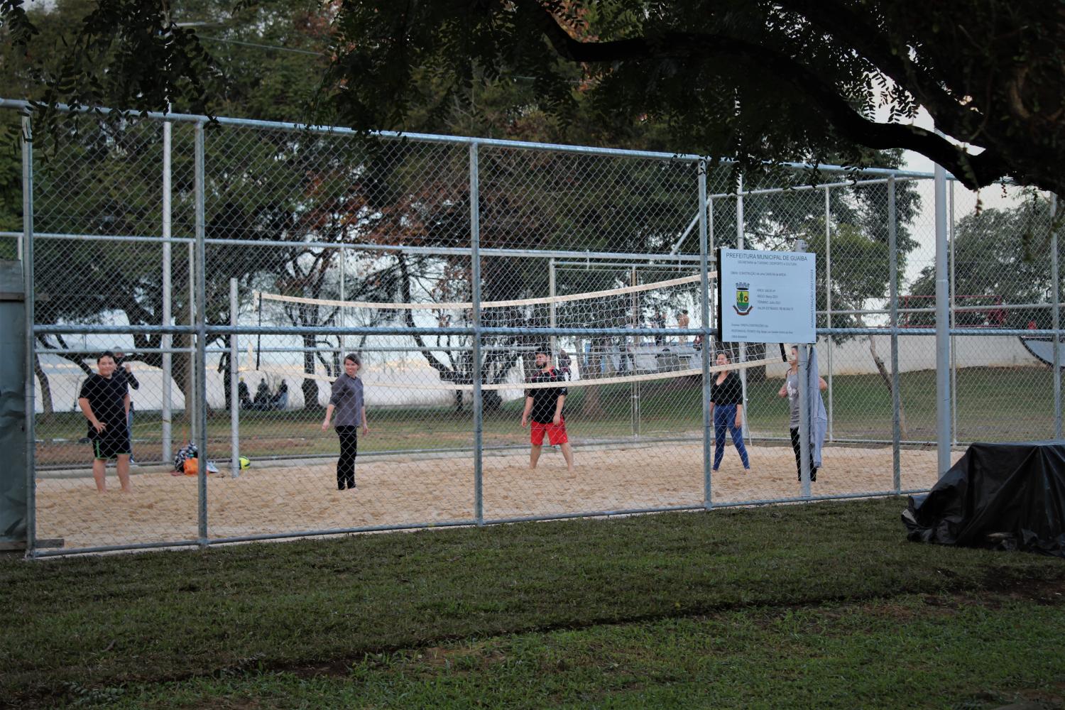 Nova quadra de areia é inaugurada no Parque da Juventude, no Centro