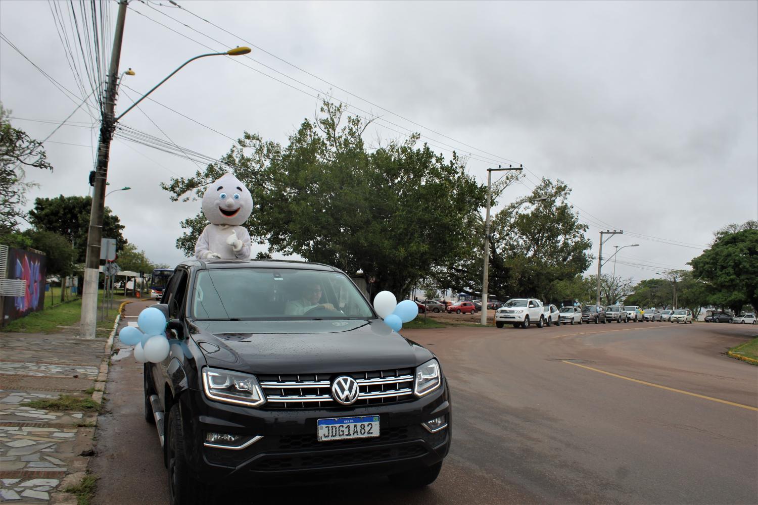 Carreata percorre diversos bairros de Guaíba para divulgar o Dia D de Multivacinação