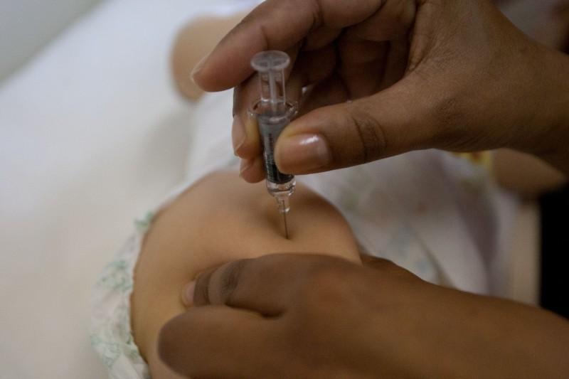 Guaíba inicia vacinação contra pólio, sarampo e rubéola para crianças e adolescentes