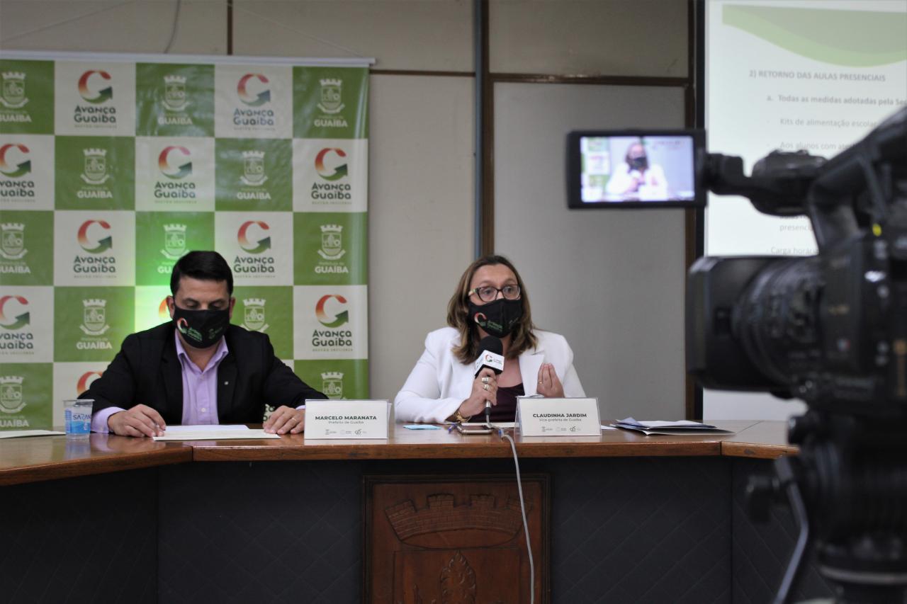 Maranata e Claudinha falam sobre retorno das aulas obrigatórias e piso dos professores