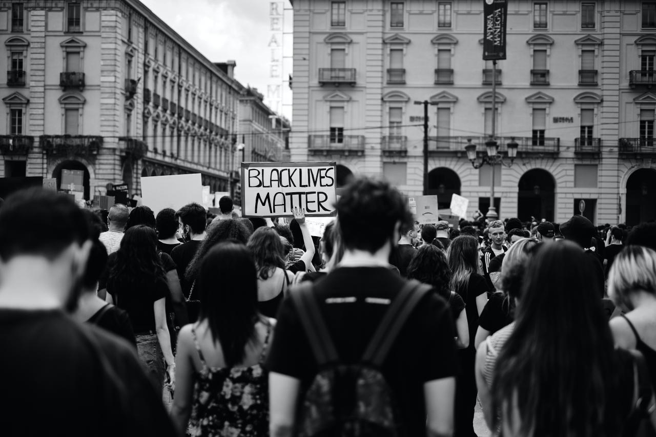 O papel das pessoas brancas na luta antirracista