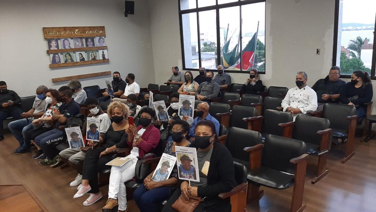 Praça na Colina ganha nome de Bruno Ilária após abaixo-assinado da comunidade