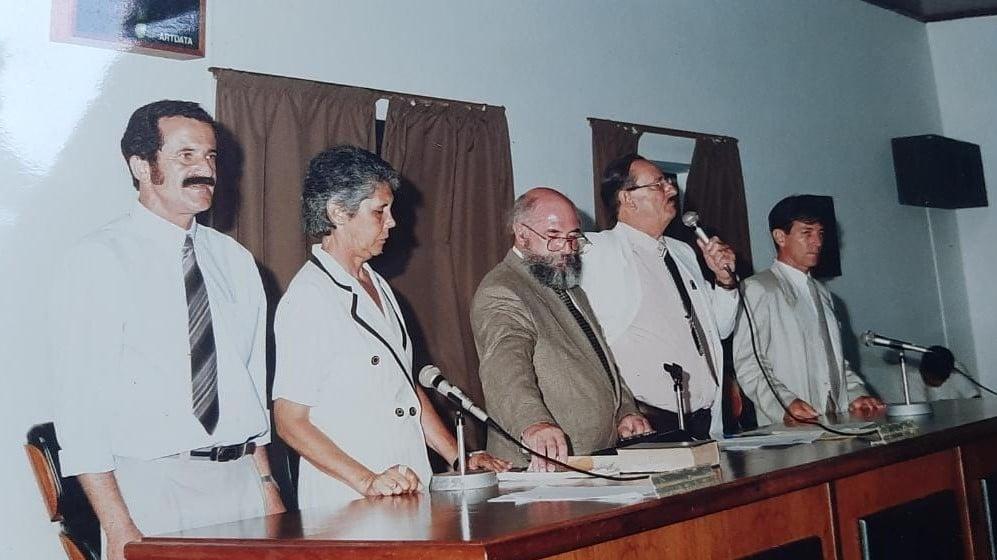 Mesa Diretora da C&acirc;mara em 1998: Pedro Lauro, Jussara Pachaco, Graciano Pacheco, Hon&oacute;rio Ovalhe e Henrique Tavares