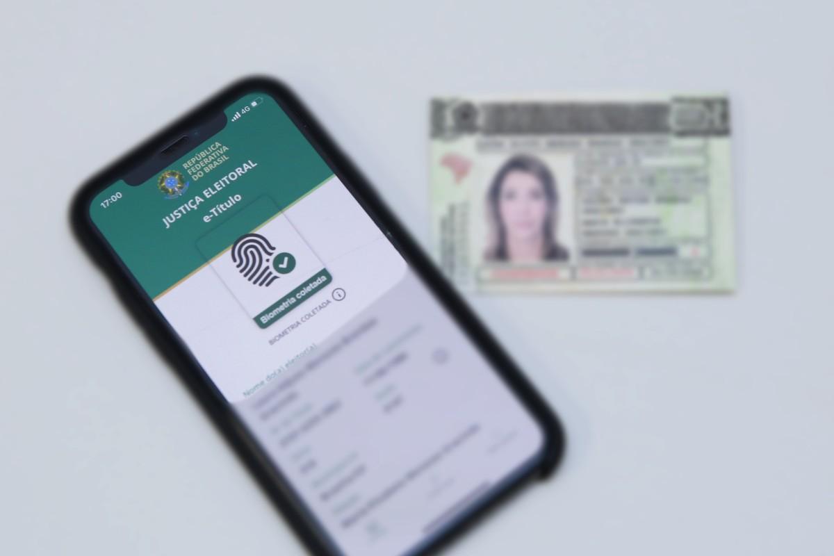 Cartório Eleitoral retoma atendimento presencial no Fórum; emissão do primeiro título é na internet