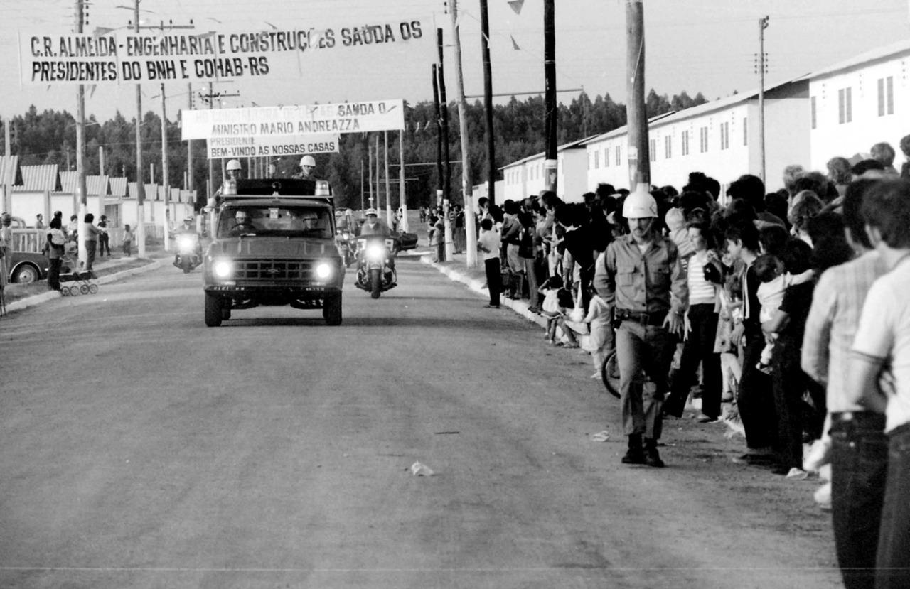 Visita do ent&atilde;o presidente Figueiredo parou Gua&iacute;ba em 1982