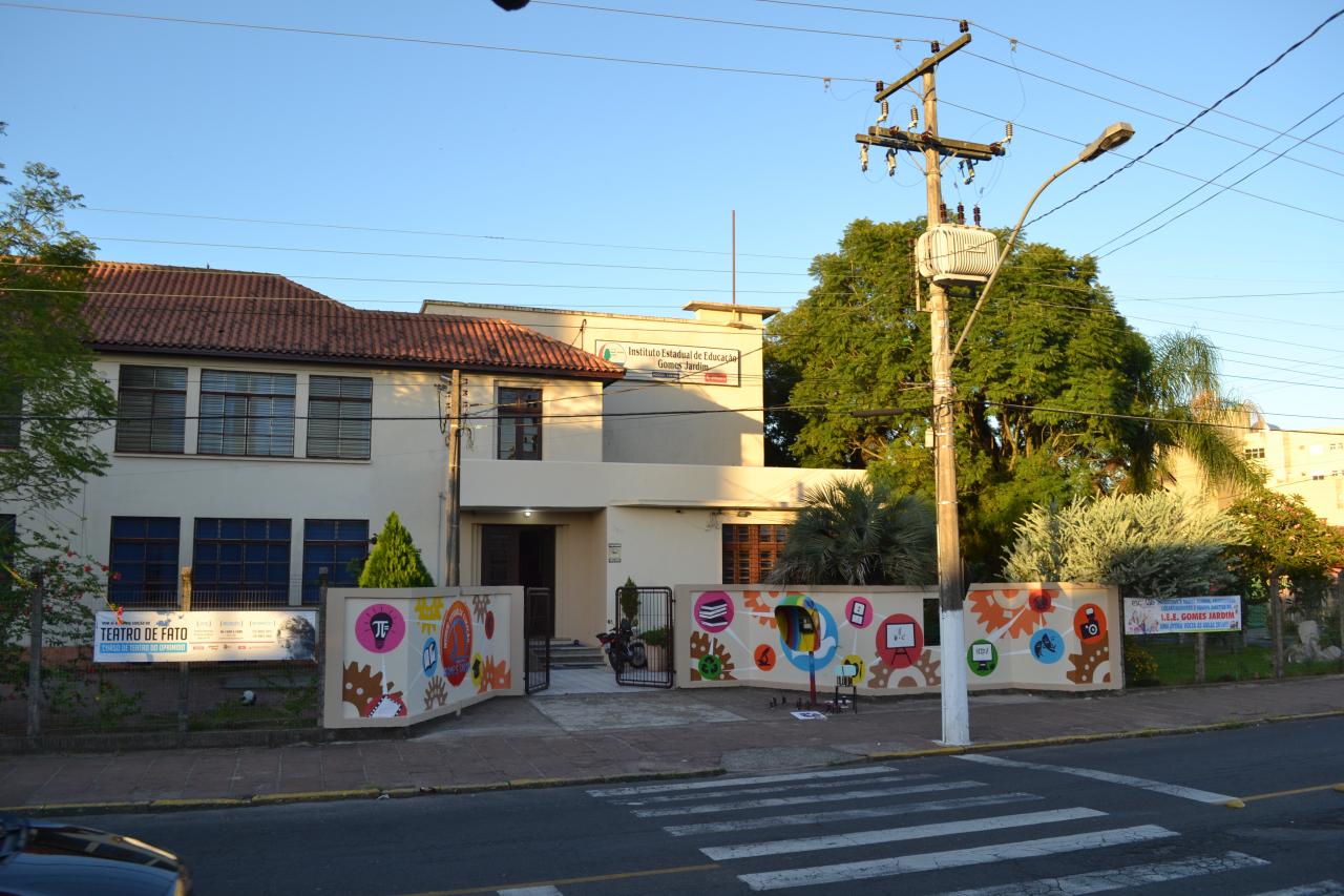 Arquitetura da escola Gomes Jardim torna alvo de estudo na universidade de Pelotas