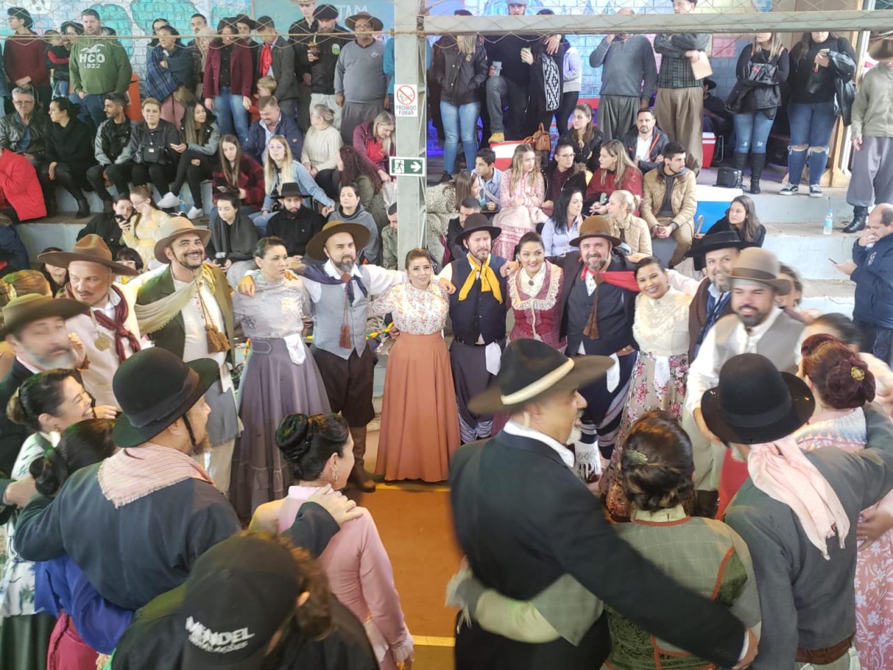 Fraternos e acolhedores