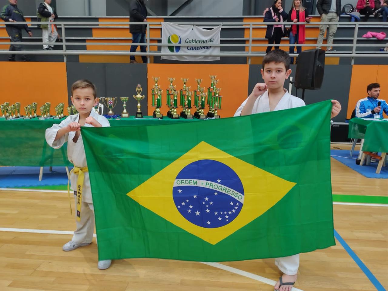 Irm&atilde;os David e Matheus Caldas conquistaram 1&ordm; lugar na competi&ccedil;&atilde;o