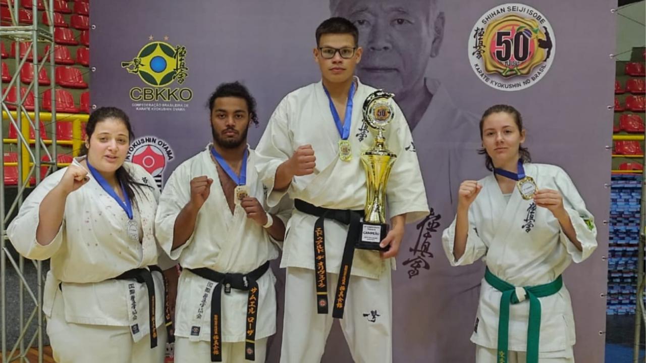 Guaíba conquista troféu e três medalhas no Campeonato Paulista de Karate Kyokushin