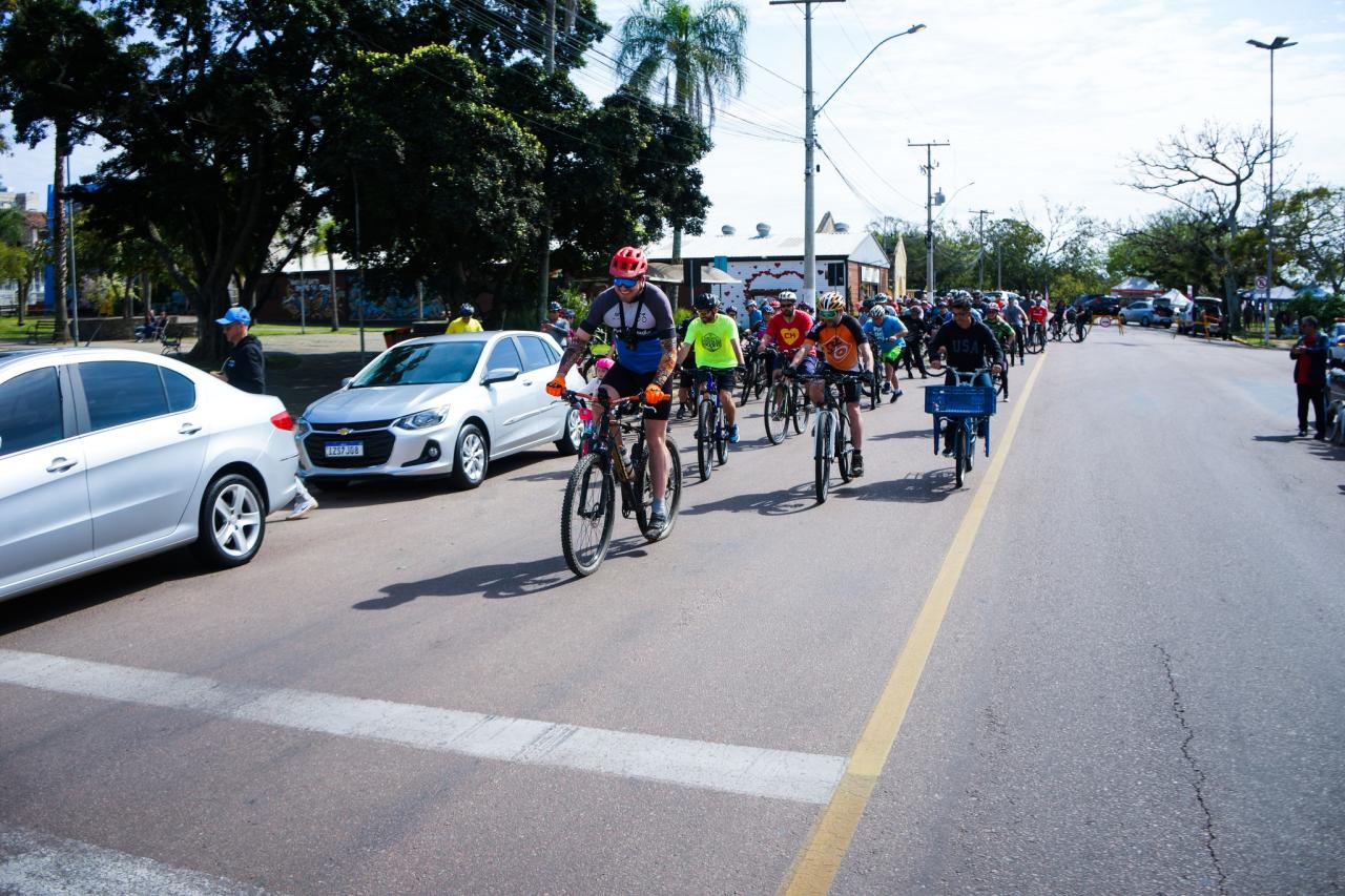 Passeio ciclístico encerra a Semana Nacional do Trânsito em Guaíba