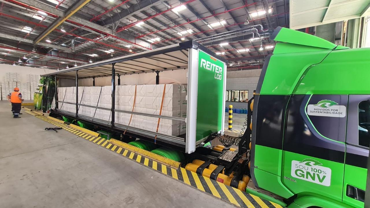 CMPC é a primeira empresa do país a utilizar veículo a gás natural