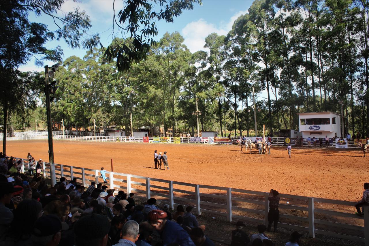 Festa campeira, artística e cultural do CTG Gomes Jardim bate recorde de público