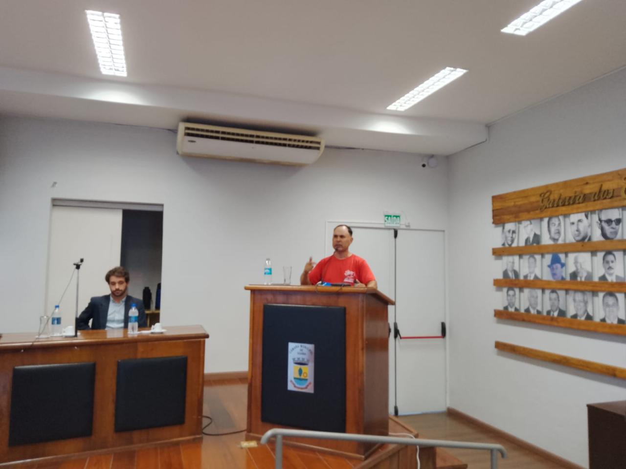 Secretário de Bem-Estar Animal, Ale Alves, apresenta ações e critica governo na Câmara