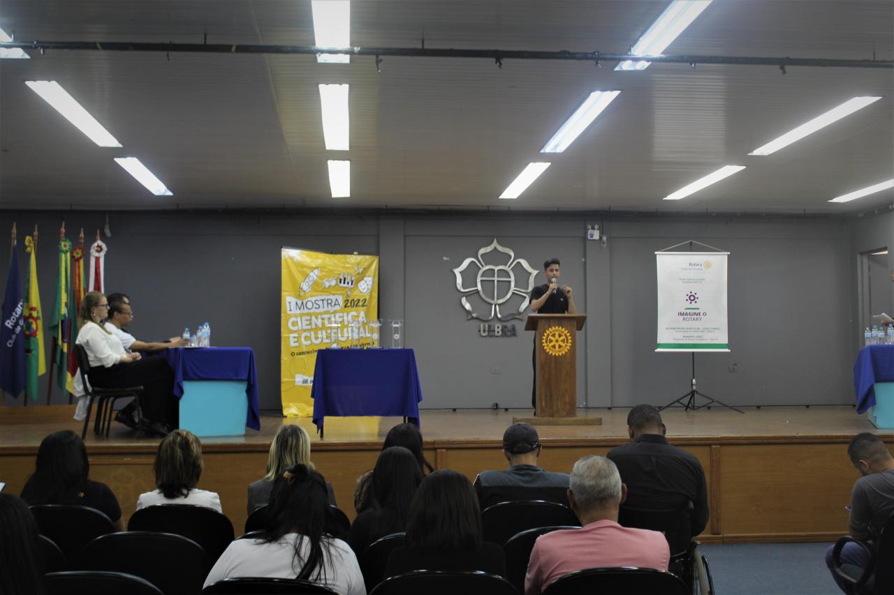 Alunos das escolas Santa Rita de Cássia e Inácio de Quadros vencem o Concurso Escolar de Oratória