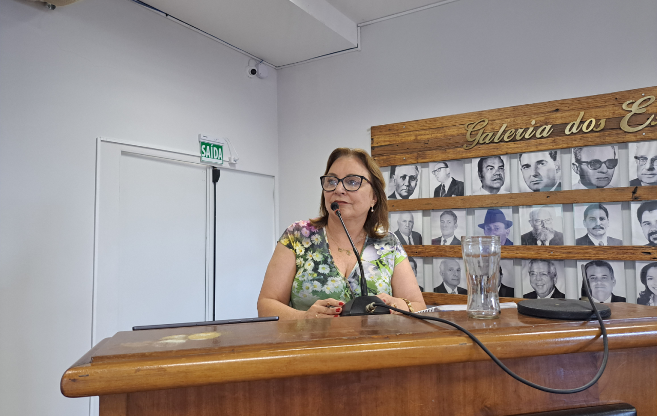 Eliane Ribeiro fala sobre vacinas contra covid, atendimentos no hospital Nelson Cornetet e postos de saúde