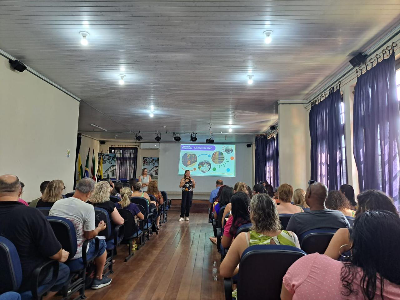 Encontro prepara escolas estaduais para realização dos “Estudos de Recuperação”