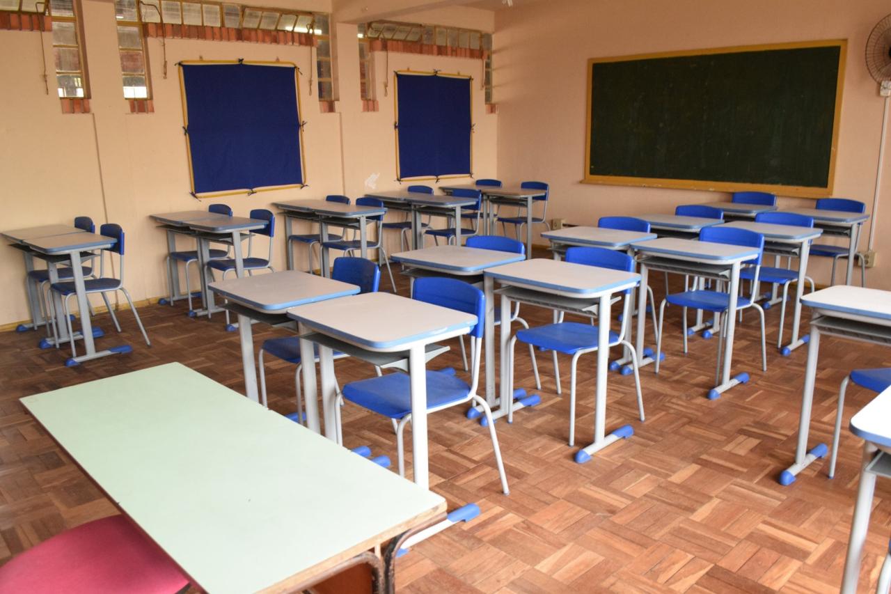 Escolas municipais abrem vagas para turmas de EJA