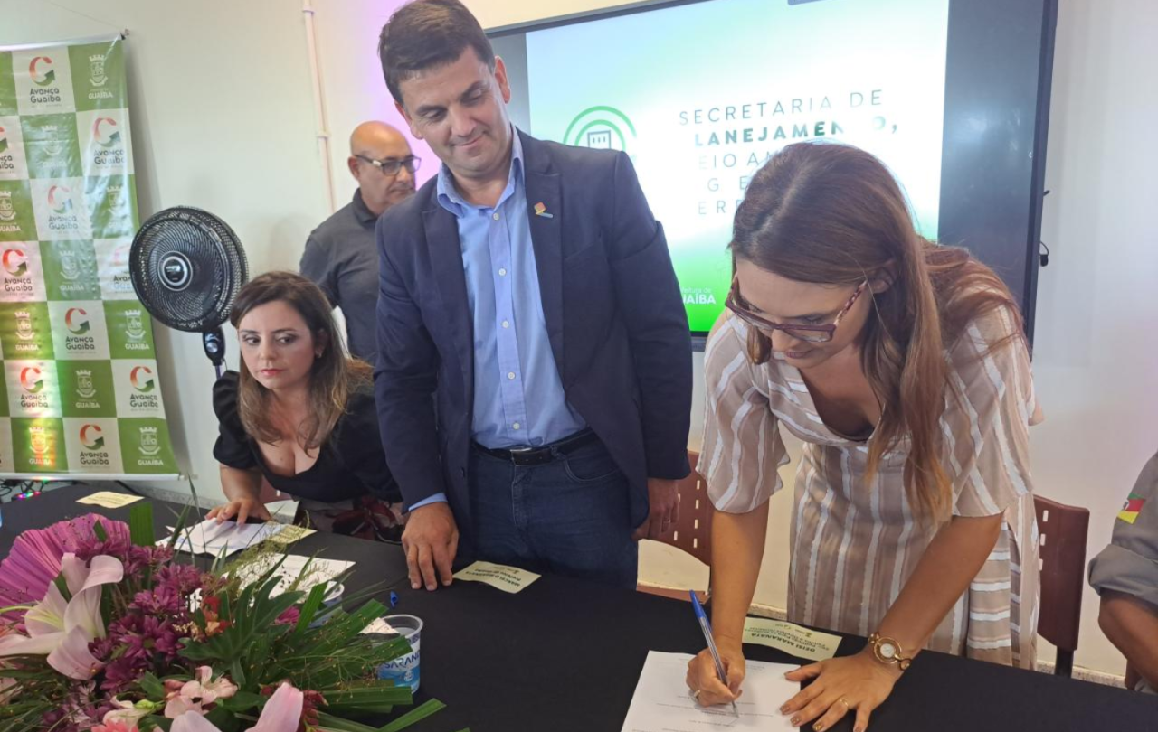 Primeira-dama Deisi Maranata assume a secretaria da Mulher; Vanessa Kologeski o Planejamento