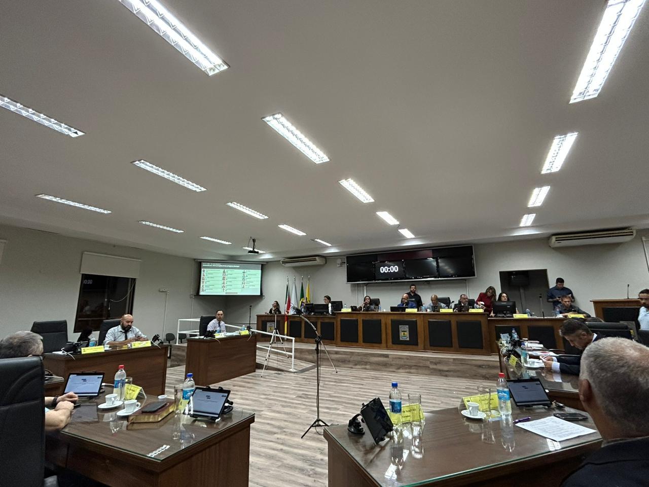 Câmara de Vereadores aprova realização de concurso público para médicos especialistas