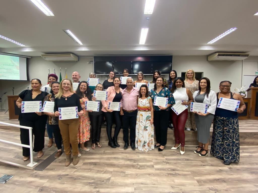 Câmara de Vereadores homenageia vacinadores de Guaíba