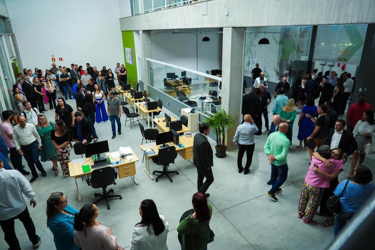 Guaíba inaugura a Agência de Desenvolvimento Econômico e Social