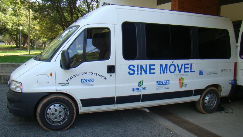 Sine Móvel estará no bairro Pedras Brancas nesta terça com 400 vagas de emprego