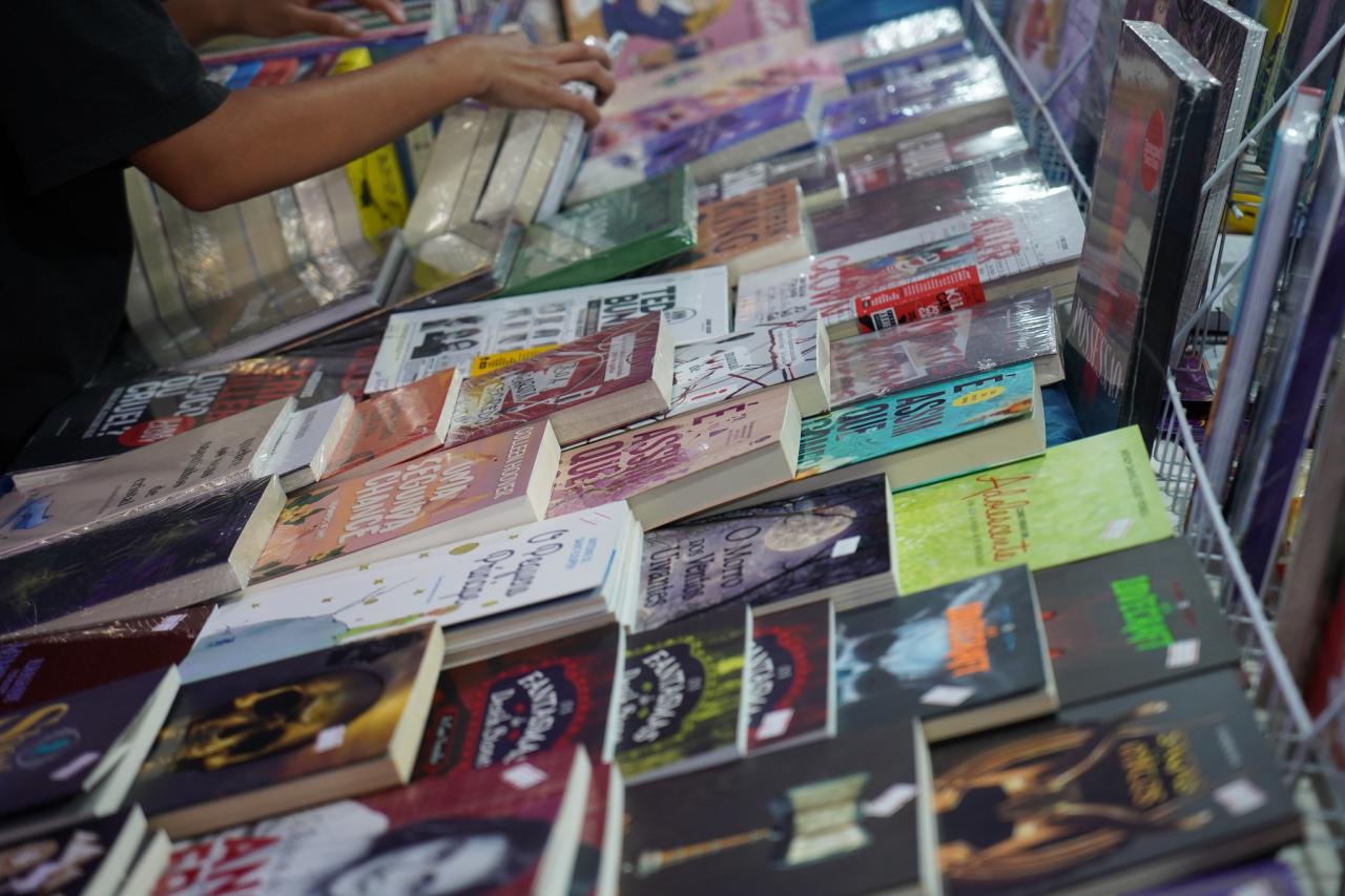 A Feira do Livro tem um fascínio em cada corredor por onde andamos