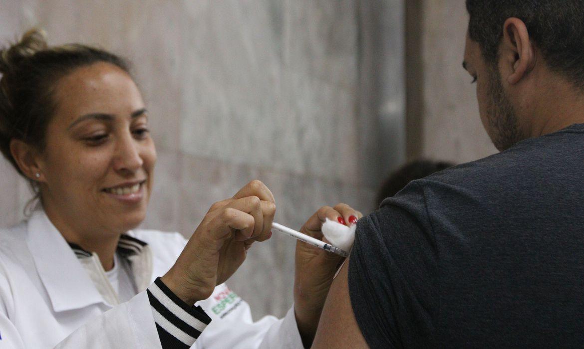 Postos de saúde abrem neste sábado para o Dia D da Vacinação contra Gripe