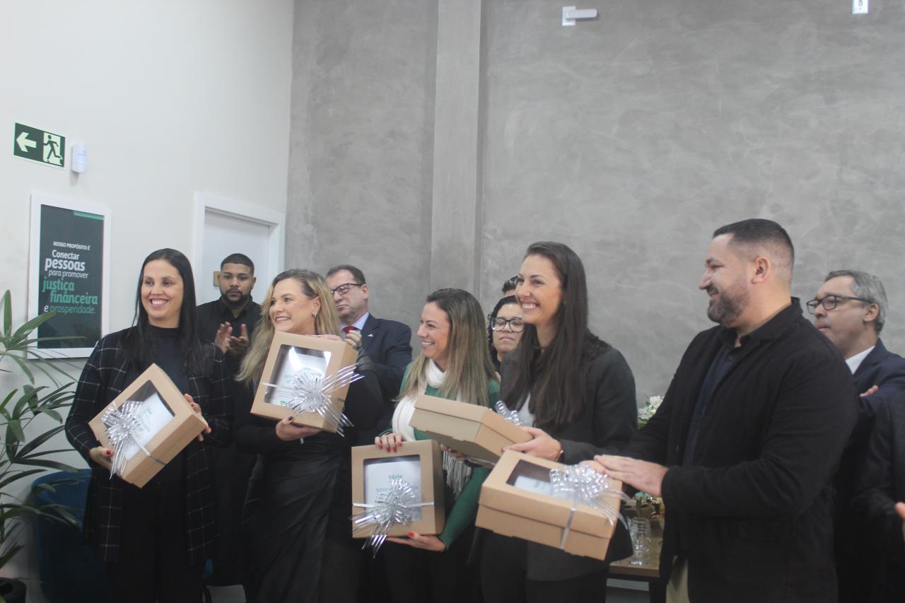 Sicoob Confian&ccedil;a, anunciou os &uacute;ltimos cinco aprovados nos processos seletivos