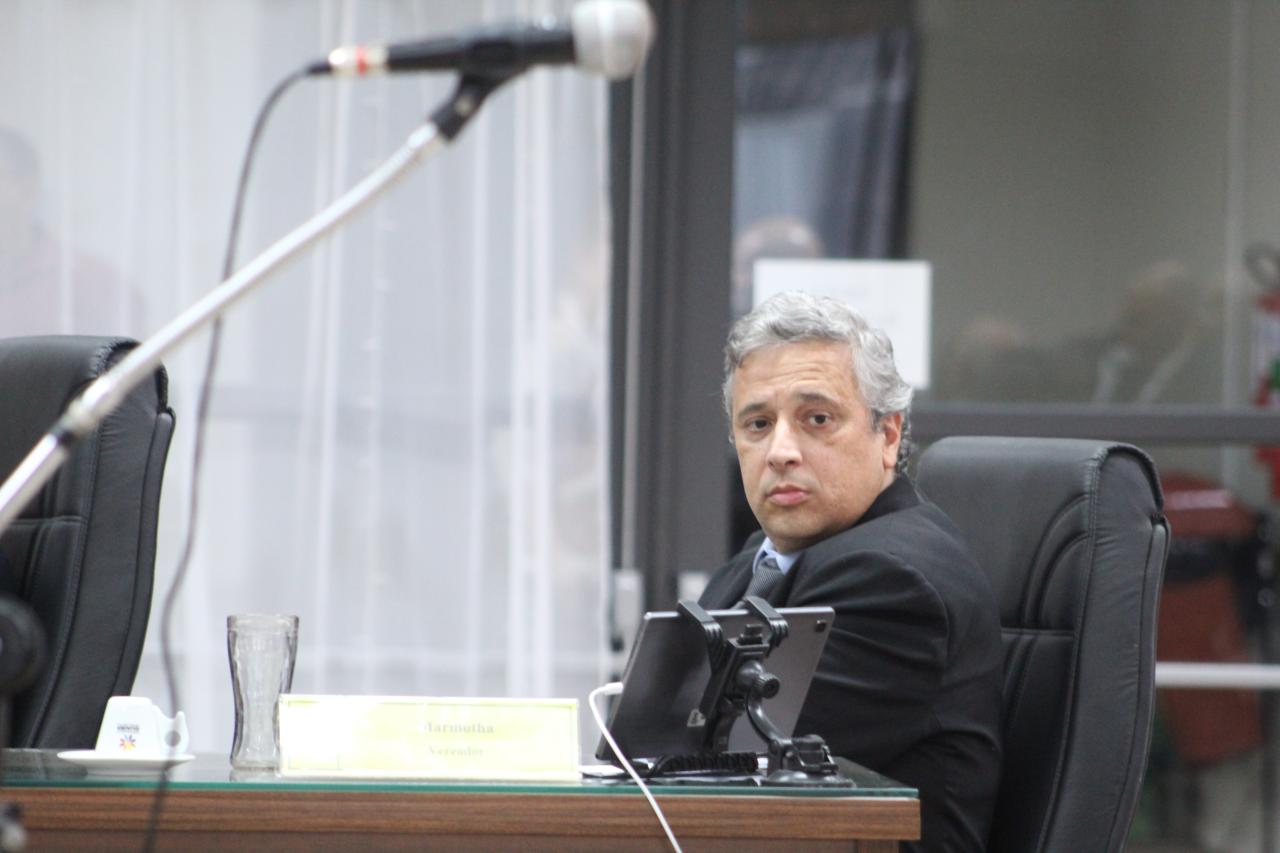 Márcio Marmotha assume cadeira na Câmara de Vereadores