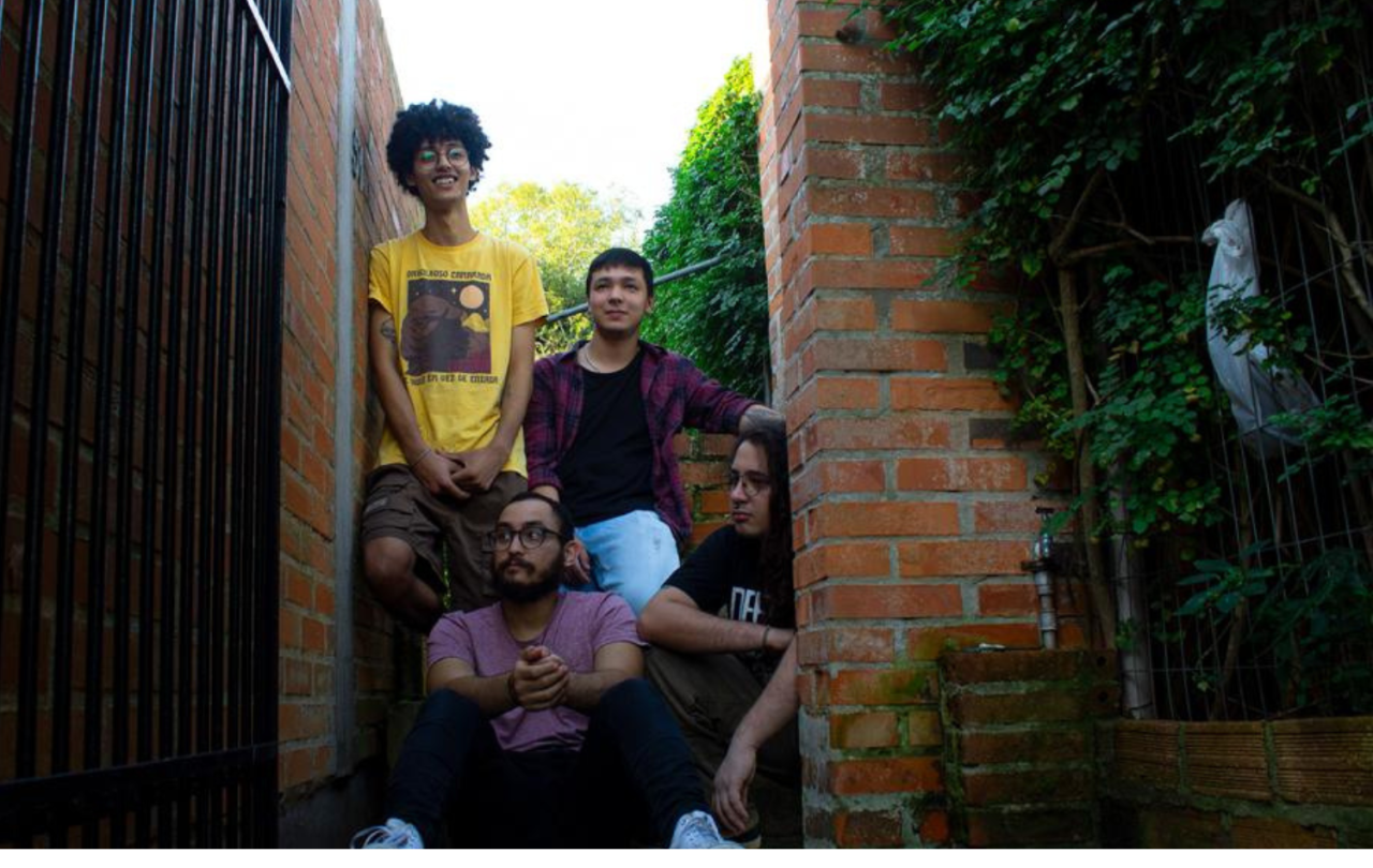 Banda Jardins de Saturno, de Guaíba, lança o primeiro álbum 