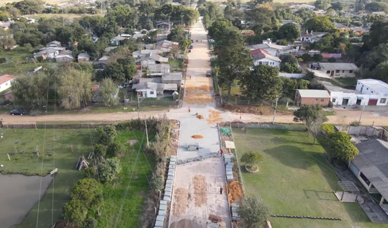 Subprefeito das Pedras Brancas, Cristiano Eleu, destaca projetos para o bairro