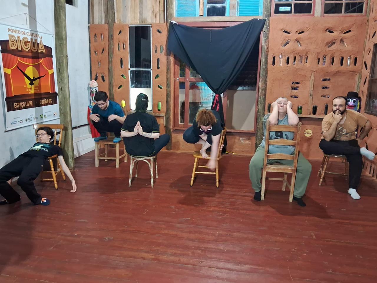 Grupo de pesquisa teatral Realejo EnCena e bazar Tentação anunciam o concurso 
