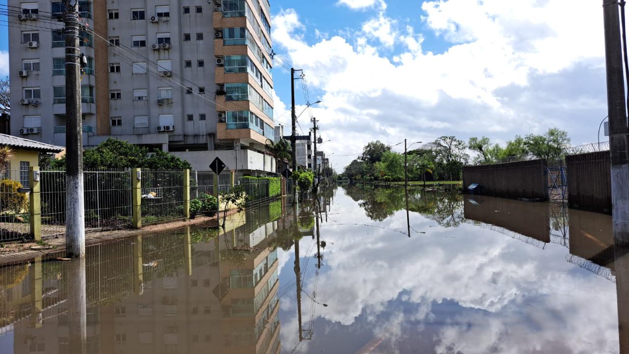Nível do Guaíba e alagamentos começam a diminuir
