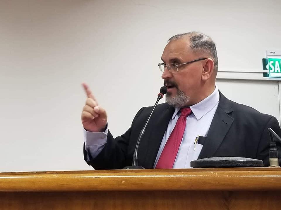 Diretório do PT aprova expulsão do vereador João Caldas por infidelidade partidária